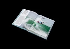 She Surf, The Rise Of Female Surfing 19 She Surf, The Rise Of Female Surfing -Board Sport Soldes 14553