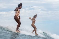 The Surf Atlas, Iconic Wave And Surfing Hinterlands 15 The Surf Atlas, Iconic Wave And Surfing Hinterlands -Board Sport Soldes 18172