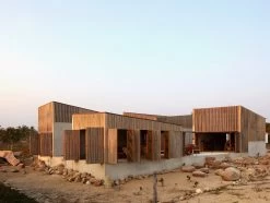 Life's A Beach, Homes, Retreats, And Respite By The Sea 15 Life's A Beach, Homes, Retreats, And Respite By The Sea -Board Sport Soldes 18190