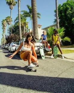 Carver™ CARVER X GRL SWIRL CX Collab - Surf Skate Complet - 31 Inch -Board Sport Soldes Carver x grlswirl insta 03